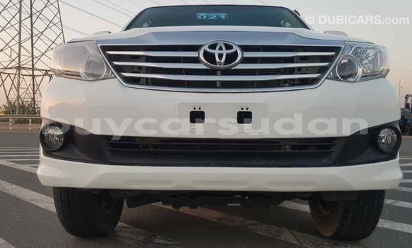 Buy Import Toyota Fortuner White Car in Import - Dubai in Al Jazirah State Buy Import Toyota Fortuner White Car in Import - Dubai in Al Jazirah State