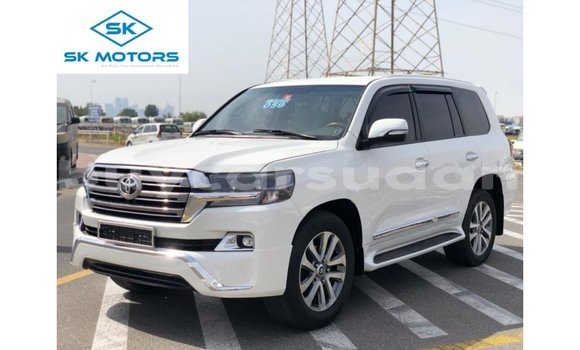 Buy Import Toyota Land Cruiser White Car in Import - Dubai in Al Jazirah State Buy Import Toyota Land Cruiser White Car in Import - Dubai in Al Jazirah State