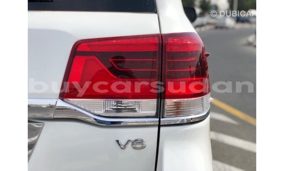 Buy Import Toyota Land Cruiser White Car in Import - Dubai in Al Jazirah State Buy Import Toyota Land Cruiser White Car in Import - Dubai in Al Jazirah State