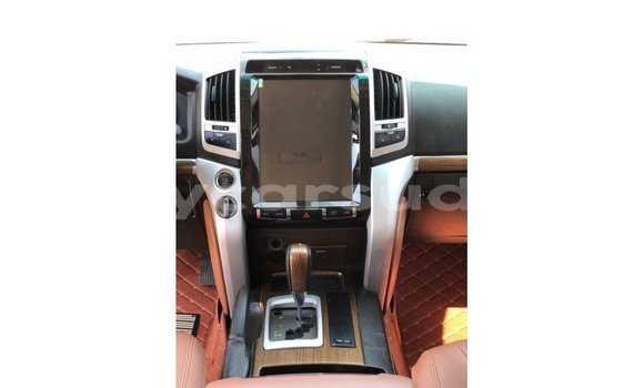 Buy Import Toyota Land Cruiser White Car in Import - Dubai in Al Jazirah State Buy Import Toyota Land Cruiser White Car in Import - Dubai in Al Jazirah State