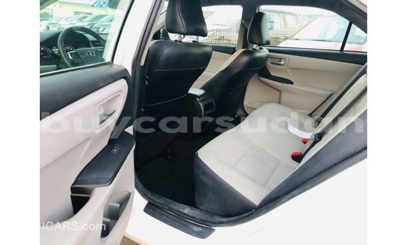 Acheter Import Voiture Toyota Camry Blanc à Import - Dubai, État d'Al Jazirah Acheter Import Voiture Toyota Camry Blanc à Import - Dubai, État d'Al Jazirah