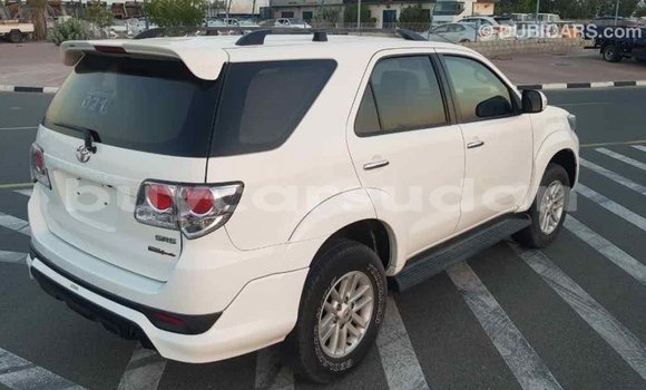 Buy Import Toyota Fortuner White Car in Import - Dubai in Al Jazirah State Buy Import Toyota Fortuner White Car in Import - Dubai in Al Jazirah State