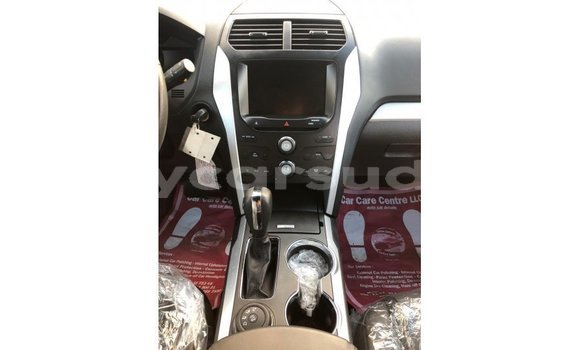Acheter Import Voiture Ford Explorer Bleu à Import - Dubai, État d'Al Jazirah Acheter Import Voiture Ford Explorer Bleu à Import - Dubai, État d'Al Jazirah