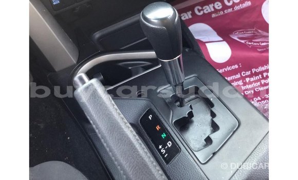 Acheter Import Utilitaire Toyota HiAce Noir à Import - Dubai, État d'Al Jazirah Acheter Import Utilitaire Toyota HiAce Noir à Import - Dubai, État d'Al Jazirah