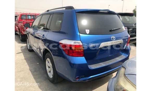 Acheter Import Voiture Toyota Highlander Bleu à Import - Dubai, État d'Al Jazirah Acheter Import Voiture Toyota Highlander Bleu à Import - Dubai, État d'Al Jazirah