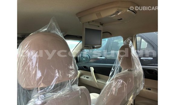 Acheter Import Voiture Toyota Highlander Bleu à Import - Dubai, État d'Al Jazirah Acheter Import Voiture Toyota Highlander Bleu à Import - Dubai, État d'Al Jazirah