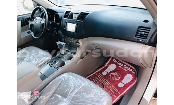 Acheter Import Voiture Toyota Highlander Autre à Import - Dubai, État d'Al Jazirah Acheter Import Voiture Toyota Highlander Autre à Import - Dubai, État d'Al Jazirah