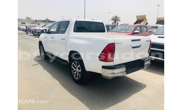 Buy Import Toyota Hilux White Car in Import - Dubai in Al Jazirah State Buy Import Toyota Hilux White Car in Import - Dubai in Al Jazirah State