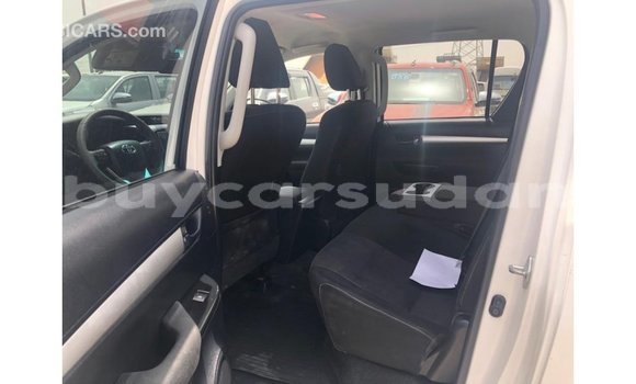 Buy Import Toyota Hilux White Car in Import - Dubai in Al Jazirah State Buy Import Toyota Hilux White Car in Import - Dubai in Al Jazirah State