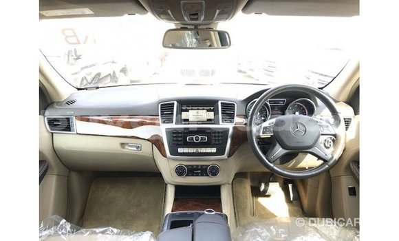 Buy Import Mercedes-Benz 190 White Car in Import - Dubai in Al Jazirah State Buy Import Mercedes-Benz 190 White Car in Import - Dubai in Al Jazirah State