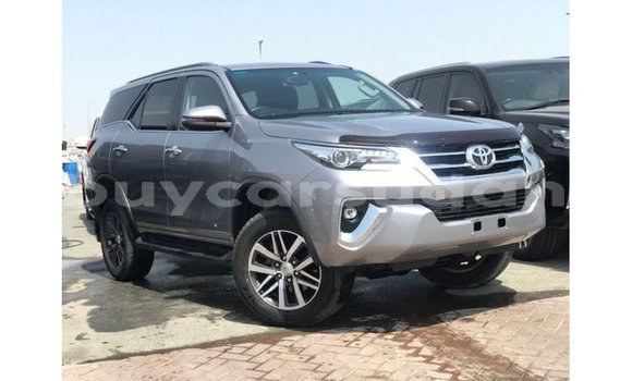 Acheter Import Voiture Toyota Fortuner Autre à Import - Dubai, État d'Al Jazirah