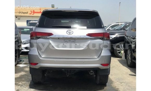 Acheter Import Voiture Toyota Fortuner Autre à Import - Dubai, État d'Al Jazirah Acheter Import Voiture Toyota Fortuner Autre à Import - Dubai, État d'Al Jazirah