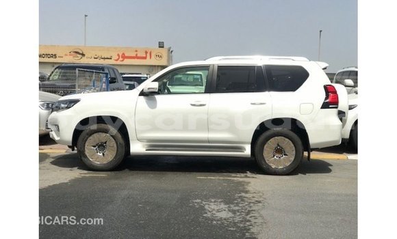 Buy Import Toyota Prado White Car in Import - Dubai in Al Jazirah State Buy Import Toyota Prado White Car in Import - Dubai in Al Jazirah State