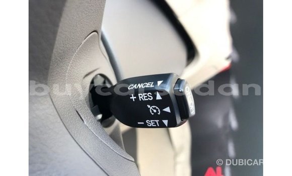 Buy Import Toyota Prado White Car in Import - Dubai in Al Jazirah State Buy Import Toyota Prado White Car in Import - Dubai in Al Jazirah State