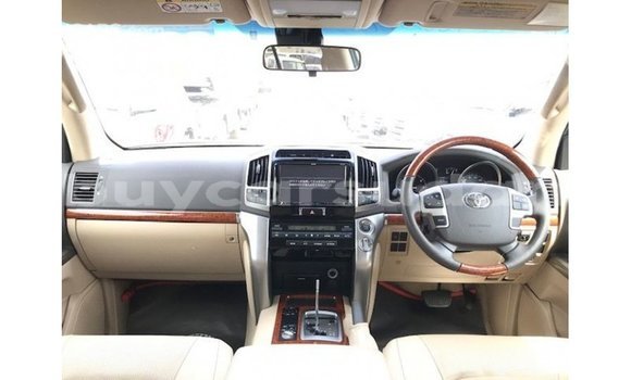 Buy Import Toyota Land Cruiser Red Car in Import - Dubai in Al Jazirah State Buy Import Toyota Land Cruiser Red Car in Import - Dubai in Al Jazirah State