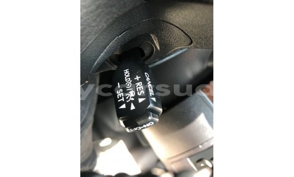 Acheter Import Voiture Toyota Land Cruiser Blanc à Import - Dubai, État d'Al Jazirah Acheter Import Voiture Toyota Land Cruiser Blanc à Import - Dubai, État d'Al Jazirah