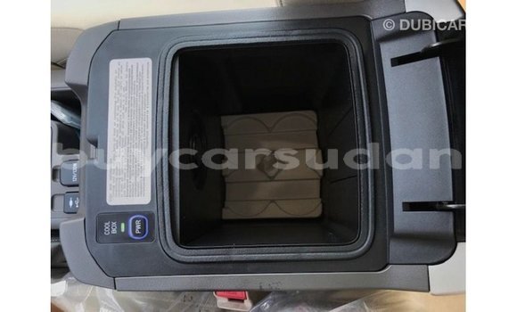 Acheter Import Voiture Toyota Prado Rouge à Import - Dubai, État d'Al Jazirah Acheter Import Voiture Toyota Prado Rouge à Import - Dubai, État d'Al Jazirah