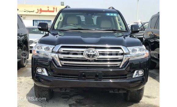 Acheter Import Voiture Toyota Land Cruiser Noir à Import - Dubai, État d'Al Jazirah Acheter Import Voiture Toyota Land Cruiser Noir à Import - Dubai, État d'Al Jazirah