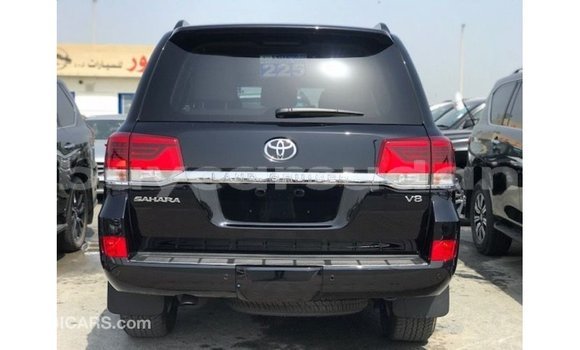 Acheter Import Voiture Toyota Land Cruiser Noir à Import - Dubai, État d'Al Jazirah Acheter Import Voiture Toyota Land Cruiser Noir à Import - Dubai, État d'Al Jazirah