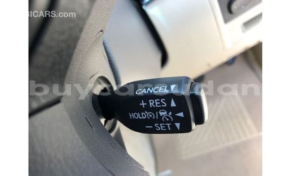 Buy Import Toyota Land Cruiser White Car in Import - Dubai in Al Jazirah State Buy Import Toyota Land Cruiser White Car in Import - Dubai in Al Jazirah State