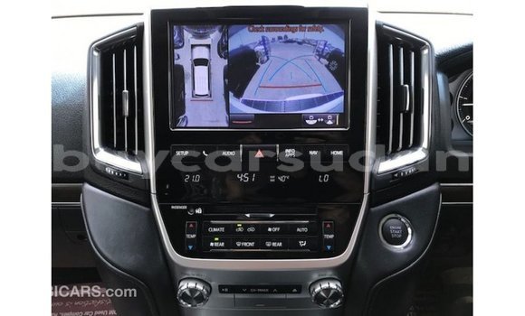 Buy Import Toyota Land Cruiser White Car in Import - Dubai in Al Jazirah State Buy Import Toyota Land Cruiser White Car in Import - Dubai in Al Jazirah State