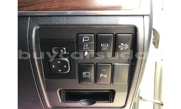 Buy Import Toyota Land Cruiser White Car in Import - Dubai in Al Jazirah State Buy Import Toyota Land Cruiser White Car in Import - Dubai in Al Jazirah State