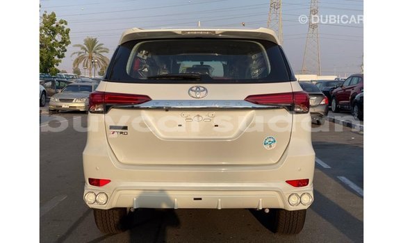 Buy Import Toyota Fortuner White Car in Import - Dubai in Al Jazirah State Buy Import Toyota Fortuner White Car in Import - Dubai in Al Jazirah State