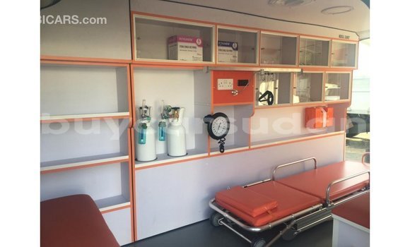 Buy Import Toyota Hiace White Car in Import - Dubai in Al Jazirah State Buy Import Toyota Hiace White Car in Import - Dubai in Al Jazirah State