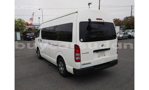 Buy Import Toyota Hiace White Car in Import - Dubai in Al Jazirah State Buy Import Toyota Hiace White Car in Import - Dubai in Al Jazirah State