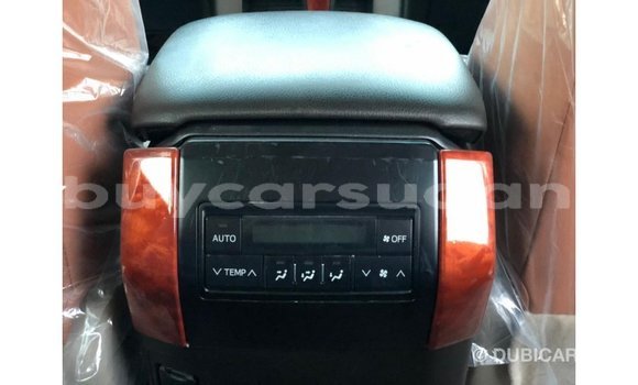 Acheter Import Voiture Toyota Prado Blanc à Import - Dubai, État d'Al Jazirah Acheter Import Voiture Toyota Prado Blanc à Import - Dubai, État d'Al Jazirah