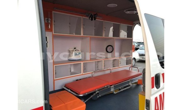 Buy Import Toyota Hiace White Car in Import - Dubai in Al Jazirah State Buy Import Toyota Hiace White Car in Import - Dubai in Al Jazirah State