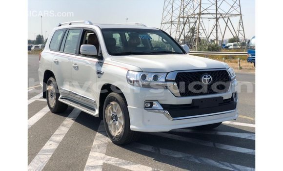 Buy Import Toyota Land Cruiser White Car in Import - Dubai in Al Jazirah State Buy Import Toyota Land Cruiser White Car in Import - Dubai in Al Jazirah State