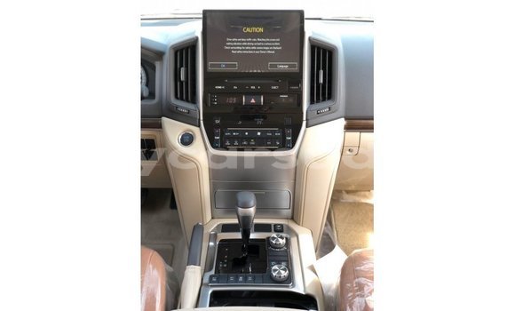 Buy Import Toyota Land Cruiser White Car in Import - Dubai in Al Jazirah State Buy Import Toyota Land Cruiser White Car in Import - Dubai in Al Jazirah State