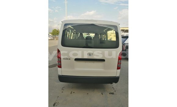 Buy Import Toyota DA White Truck in Import - Dubai in Al Jazirah State Buy Import Toyota DA White Truck in Import - Dubai in Al Jazirah State