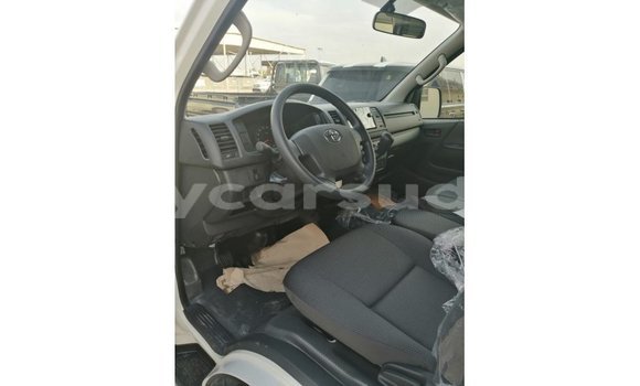 Buy Import Toyota DA White Truck in Import - Dubai in Al Jazirah State Buy Import Toyota DA White Truck in Import - Dubai in Al Jazirah State