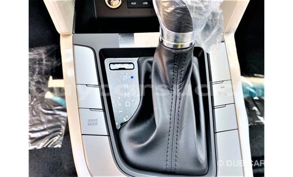 Buy Import Hyundai Elantra White Car in Import - Dubai in Al Jazirah State Buy Import Hyundai Elantra White Car in Import - Dubai in Al Jazirah State