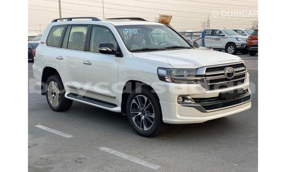 Acheter Import Utilitaire Toyota DA Blanc à Import - Dubai, État d'Al Jazirah Acheter Import Utilitaire Toyota DA Blanc à Import - Dubai, État d'Al Jazirah