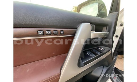 Acheter Import Utilitaire Toyota DA Blanc à Import - Dubai, État d'Al Jazirah Acheter Import Utilitaire Toyota DA Blanc à Import - Dubai, État d'Al Jazirah