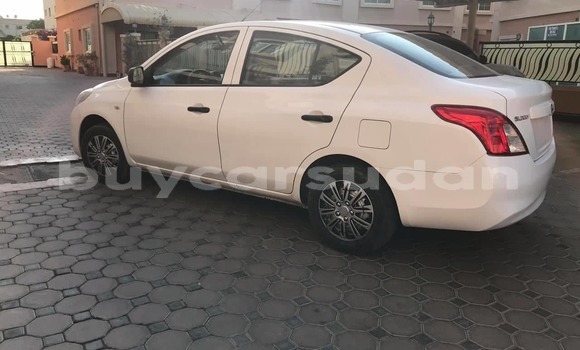 Buy Used Nissan Sunny White Car in al–Khartum in al-Khartum Buy Used Nissan Sunny White Car in al–Khartum in al-Khartum