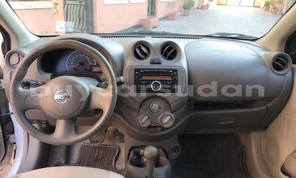 Buy Used Nissan Sunny White Car in al–Khartum in al-Khartum Buy Used Nissan Sunny White Car in al–Khartum in al-Khartum