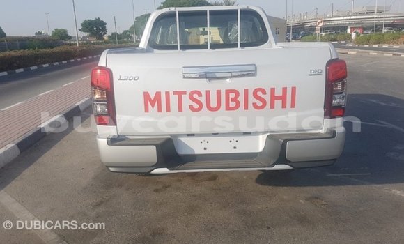Buy Import Mitsubishi L200 White Car in Import - Dubai in Al Jazirah State Buy Import Mitsubishi L200 White Car in Import - Dubai in Al Jazirah State