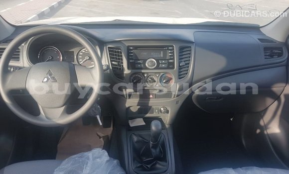 Buy Import Mitsubishi L200 White Car in Import - Dubai in Al Jazirah State Buy Import Mitsubishi L200 White Car in Import - Dubai in Al Jazirah State