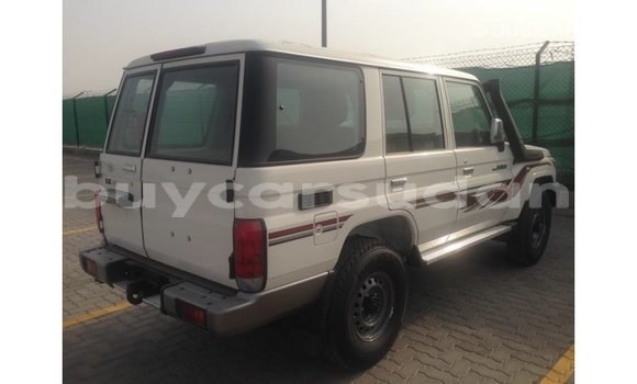 Buy Import Toyota Land Cruiser White Car in Import - Dubai in Al Jazirah State Buy Import Toyota Land Cruiser White Car in Import - Dubai in Al Jazirah State