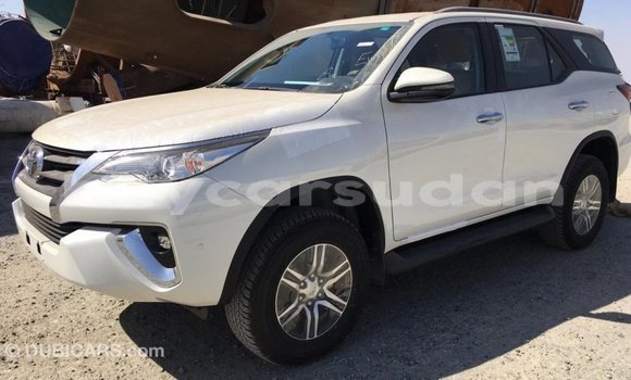 Buy Import Toyota Fortuner White Car in Import - Dubai in Al Jazirah State Buy Import Toyota Fortuner White Car in Import - Dubai in Al Jazirah State