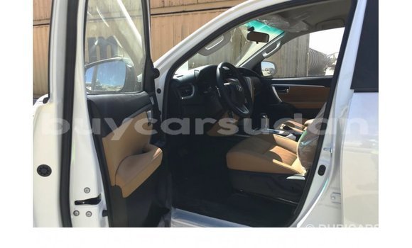 Buy Import Toyota Fortuner White Car in Import - Dubai in Al Jazirah State Buy Import Toyota Fortuner White Car in Import - Dubai in Al Jazirah State