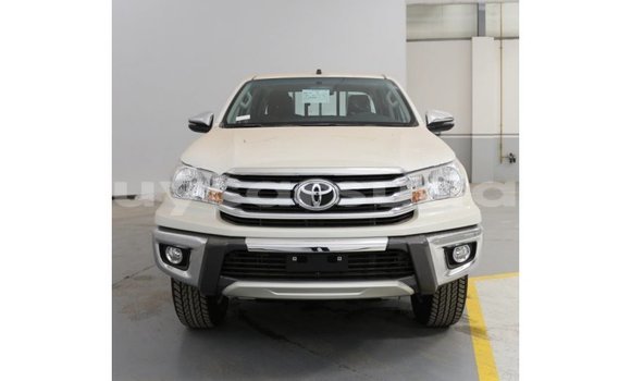 Buy Import Toyota Hilux White Car in Import - Dubai in Al Jazirah State Buy Import Toyota Hilux White Car in Import - Dubai in Al Jazirah State