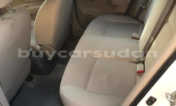 Buy Used Nissan Sunny White Car in al–Khartum in al-Khartum Buy Used Nissan Sunny White Car in al–Khartum in al-Khartum