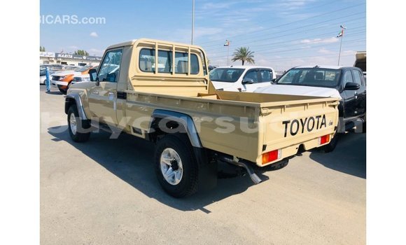 Buy Import Toyota Land Cruiser Beige Car in Import - Dubai in Al Jazirah State Buy Import Toyota Land Cruiser Beige Car in Import - Dubai in Al Jazirah State
