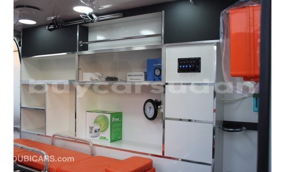 Acheter Import Voiture Toyota Hiace Blanc à Import - Dubai, État d'Al Jazirah Acheter Import Voiture Toyota Hiace Blanc à Import - Dubai, État d'Al Jazirah