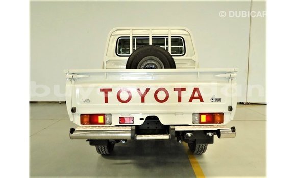 Buy Import Toyota Land Cruiser White Car in Import - Dubai in Al Jazirah State Buy Import Toyota Land Cruiser White Car in Import - Dubai in Al Jazirah State
